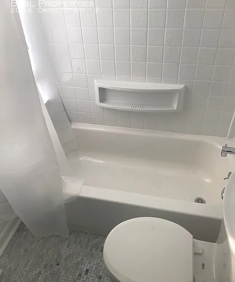 204 E Cross St #2 — Photo 14