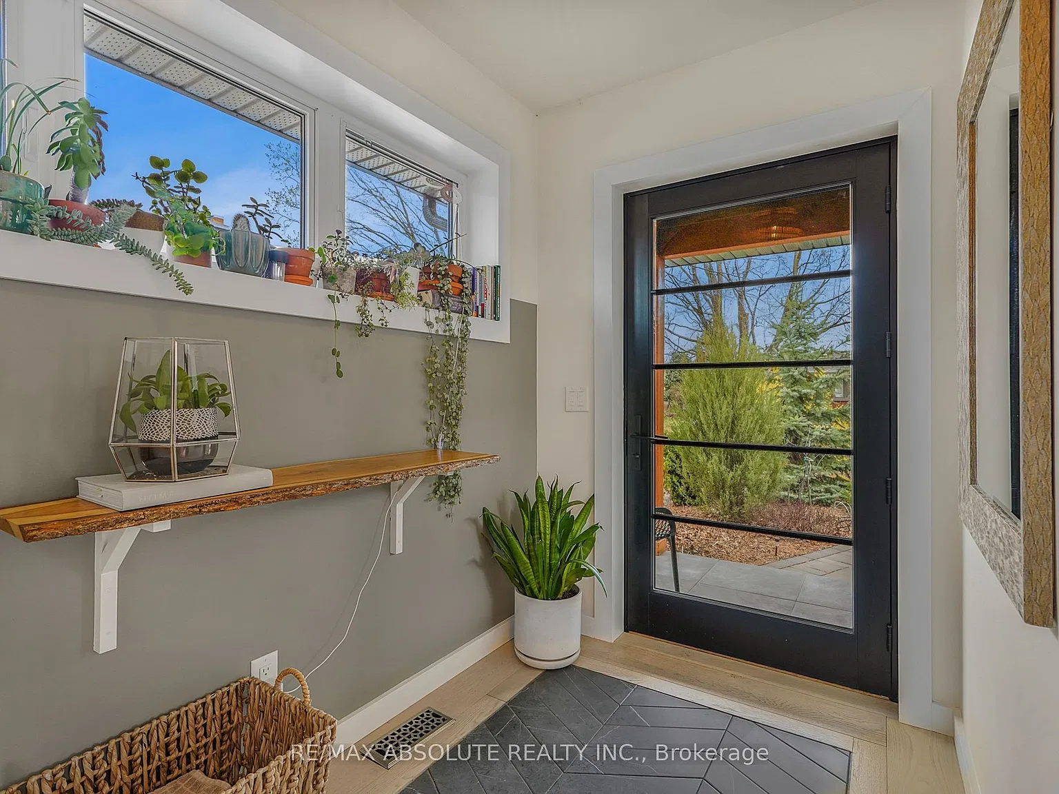 3 bed, $3,400 — Photo 4
