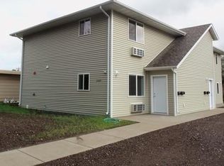 2529 2nd Ave SW APT B, Minot, ND 58701