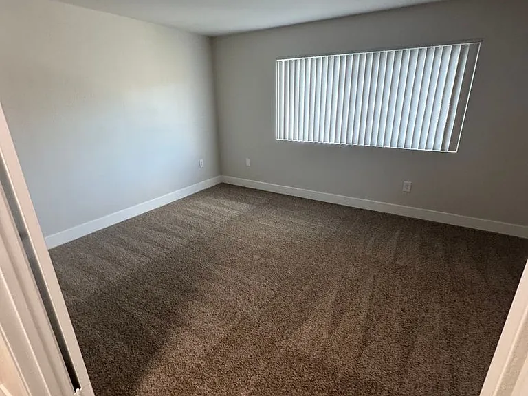 Upstairs 2 Bed 1 Bath in La Habra, Fully Renovated! 1 Car Garage Included! — Photo 21