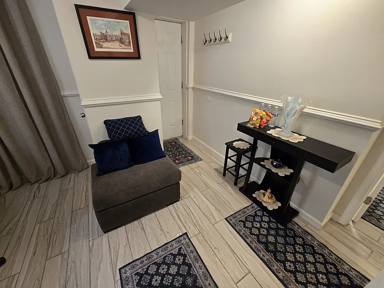 619 Irving St NW — Photo 16
