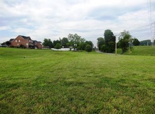 660 Fieldcrest Rd, Blountville, TN 37617