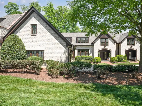 1311 Queensferry Rd, Cary, NC 27511