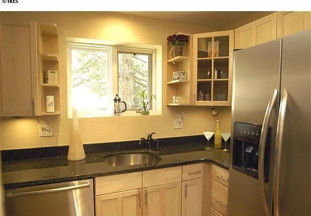 620 Pearl St — Photo 4