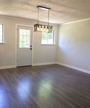4th image of 2459 Texas Ave