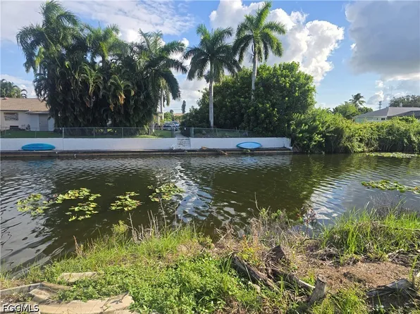 2205 SE 2nd Ter, Cape Coral, FL 33990