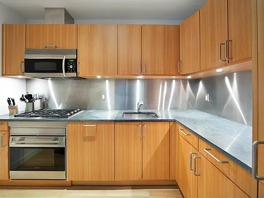 Sold by Sotheby's International Realty | media 14