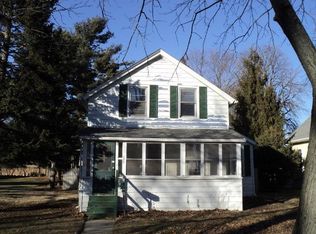 120 W Delaware St, Dwight, IL 60420
