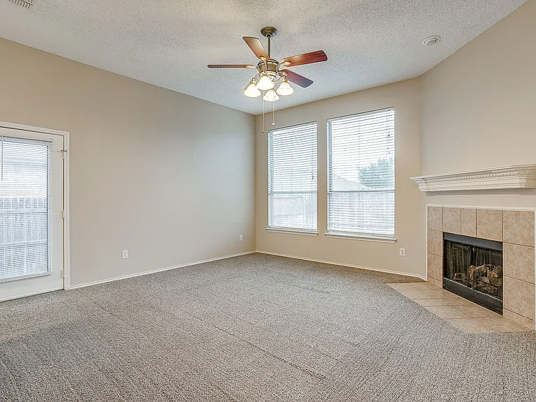8136 Zion Trl — Photo 12
