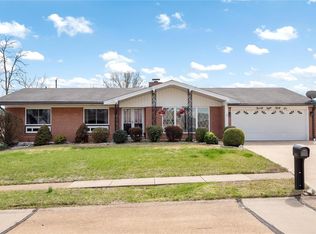 2836 Flamewood Dr, Saint Louis, MO