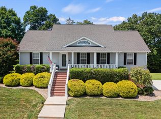 10432 Sovereign Pointe Dr, Soddy Daisy, TN 37379