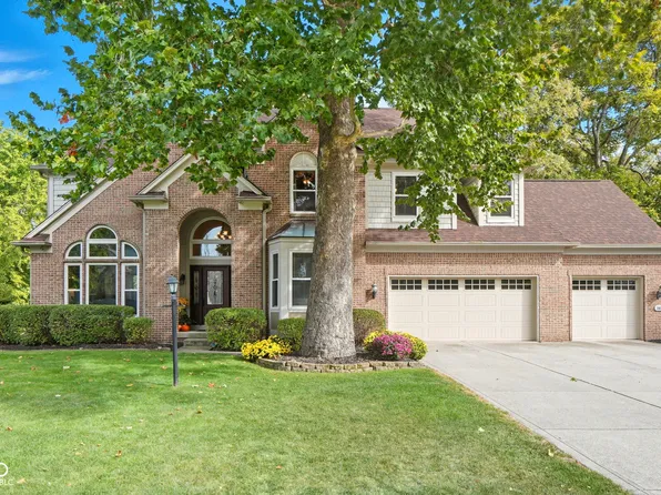 141 E Columbine Ln, Westfield, IN 46074