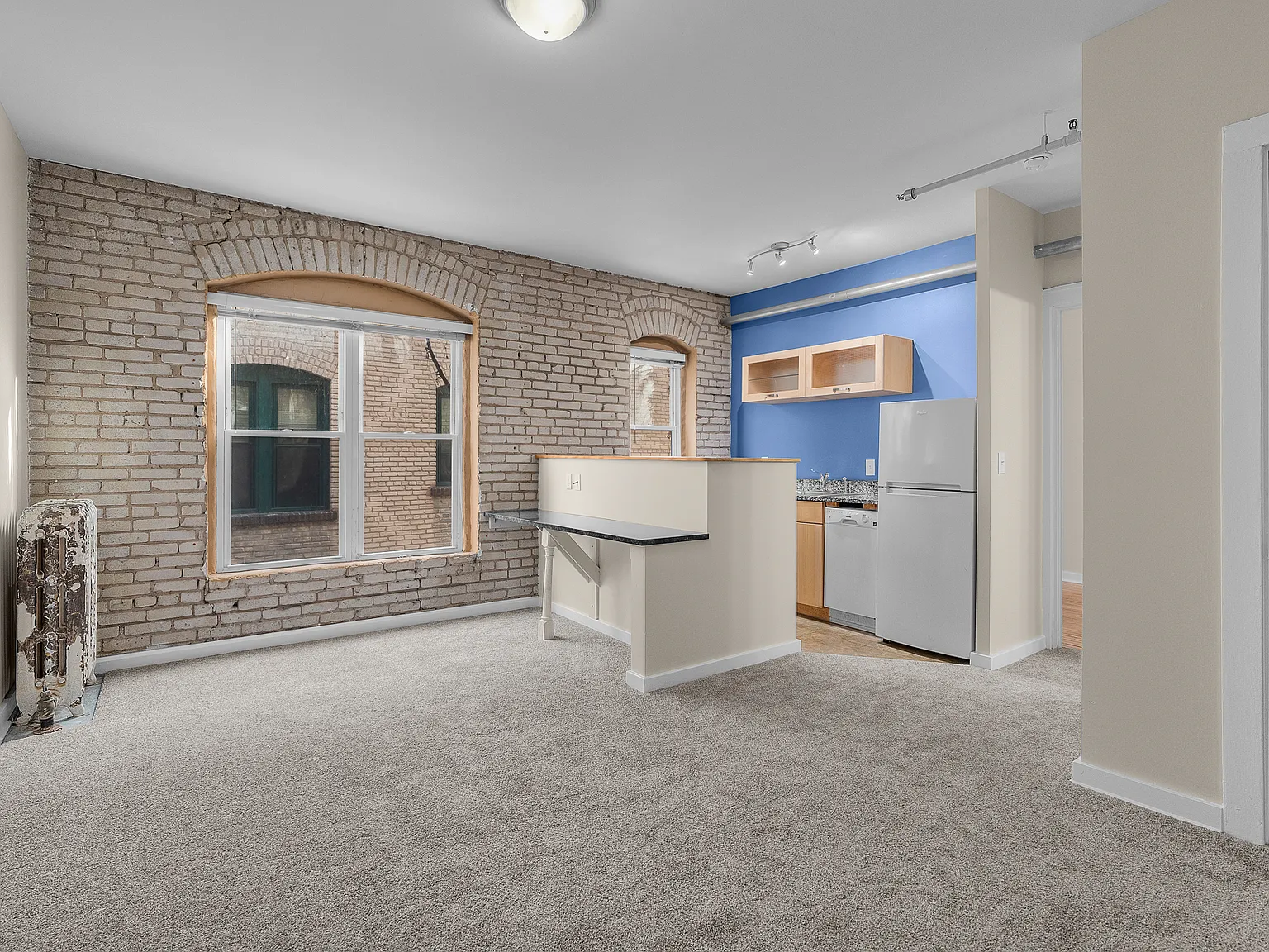 1 bed, 442 sqft, $949 — Photo 1