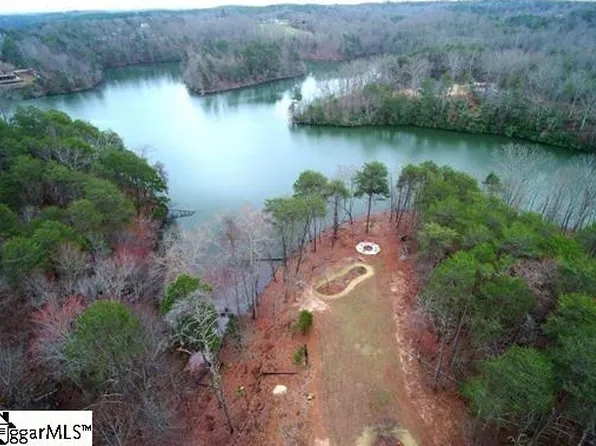 129 Timberlake Dr, Inman, SC 29349
