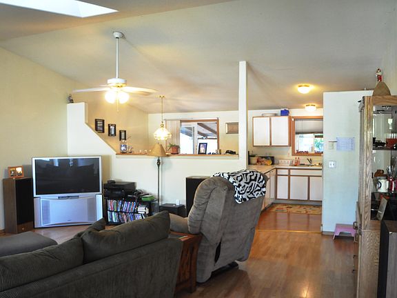 5th image of 4003 NE 132nd Ct