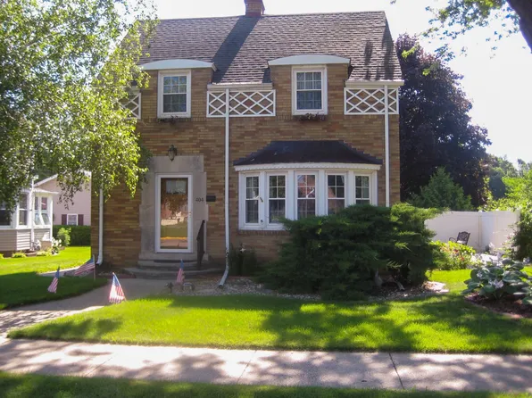 404 S Michigan St, Prairie Du Chien, WI 53821