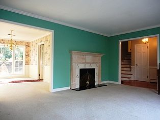 Large open Living Roomining 