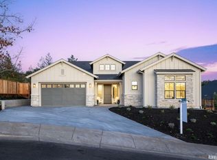 3712 Crown Hill Drive, Santa Rosa, CA 95404