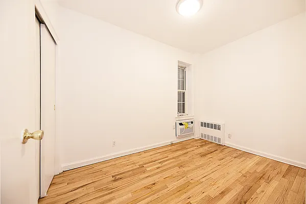 Rented by Buchbinder & Warren | media 16