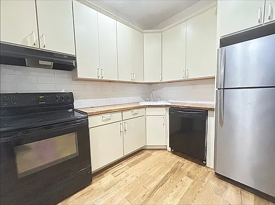 Rented by Dream Space Realty | media 3