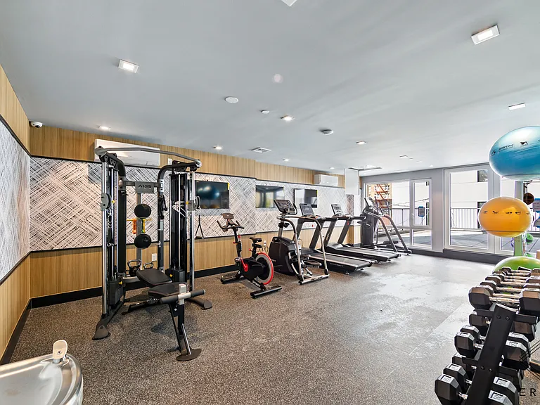 333 Linden Blvd #3L — Photo 11