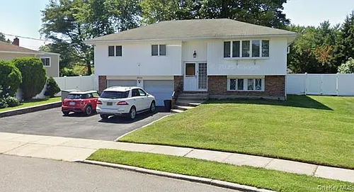 7 Motor Ln Photo 1