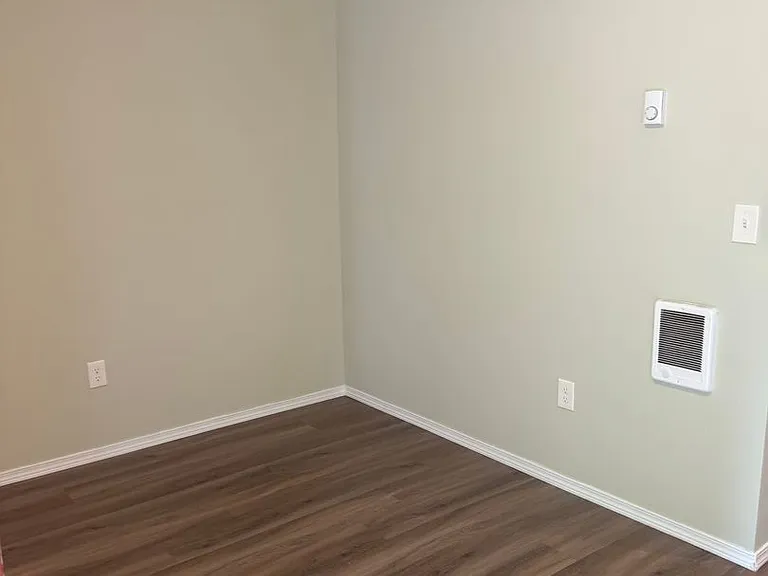 11015 Kendrick St SW — Photo 3
