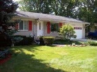 2320 Vermont Ave, Troy, MI