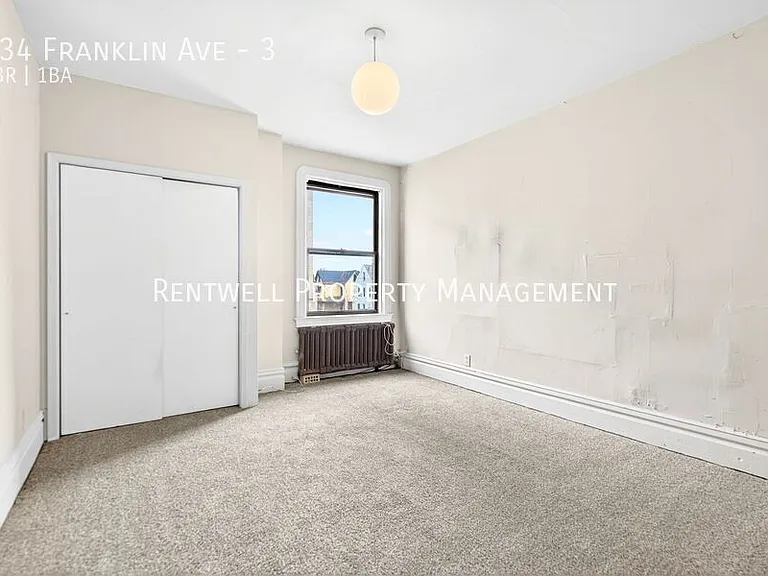734 Franklin Ave #3 — Photo 15