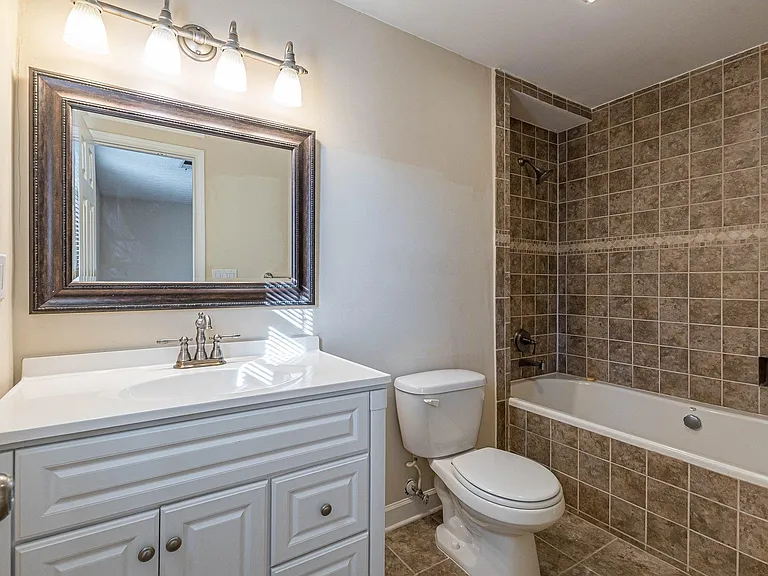 228 Avalon Way — Photo 11