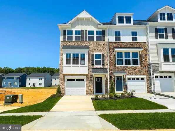 10527 Cobbler Pl, White Plains, MD 20695