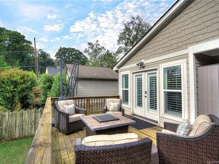3215 Cambridge Rd — Photo 8