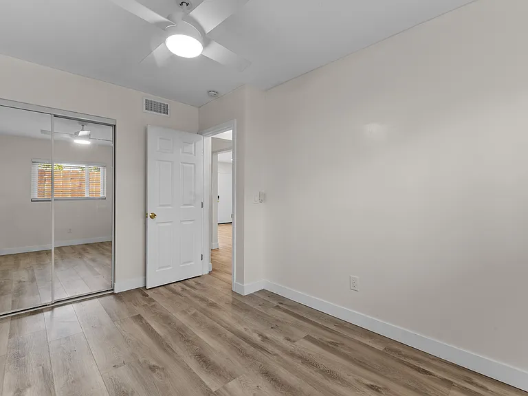 2918 Dickens St #2918 — Photo 11