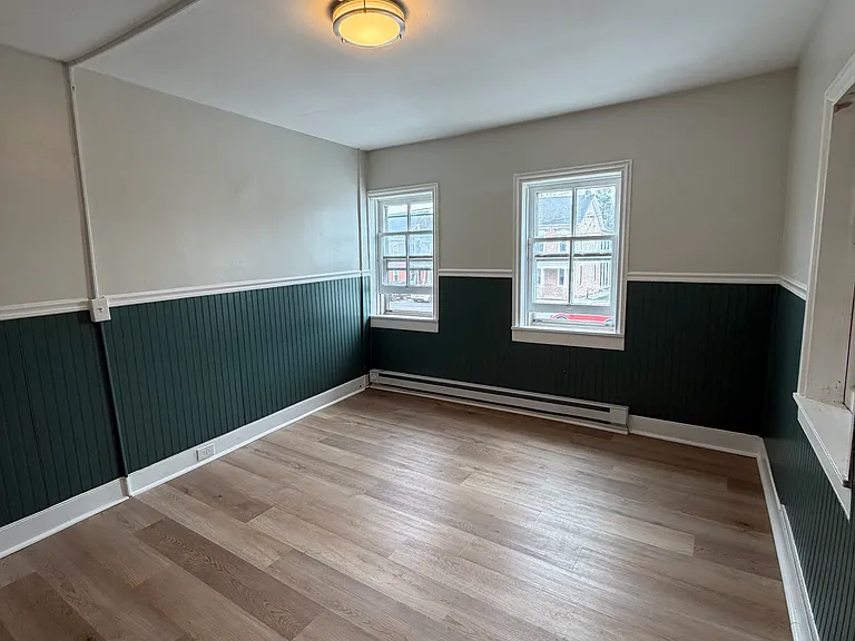 105 E Main St #2 — Photo 18