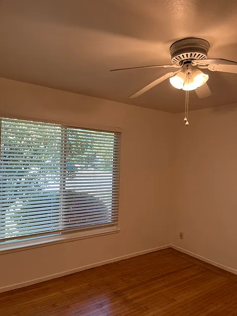 2 bed, 1040 sqft, $2,200 — Photo 2