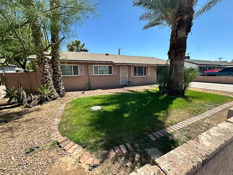 7431 E Roosevelt St — Photo 2