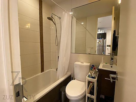 2nd image of 552 Parkside Ave #209