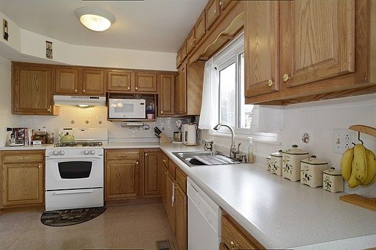 4th image of 1431 Glen Hill Dr