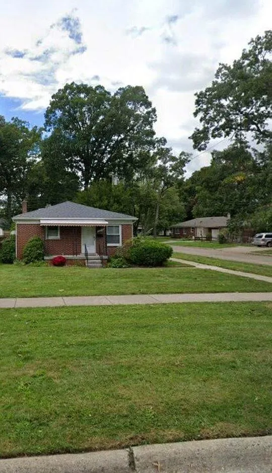 29155 Milton Ave — Photo 1