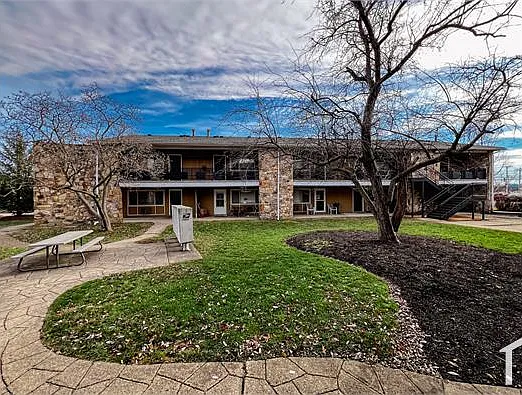 3680 E Livingston Ave — Photo 5