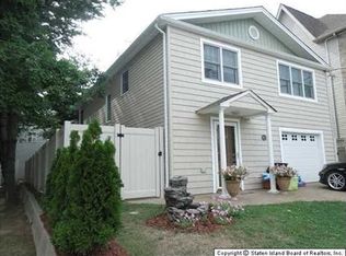 430 Bloomingdale Rd, Staten Island, NY 10309