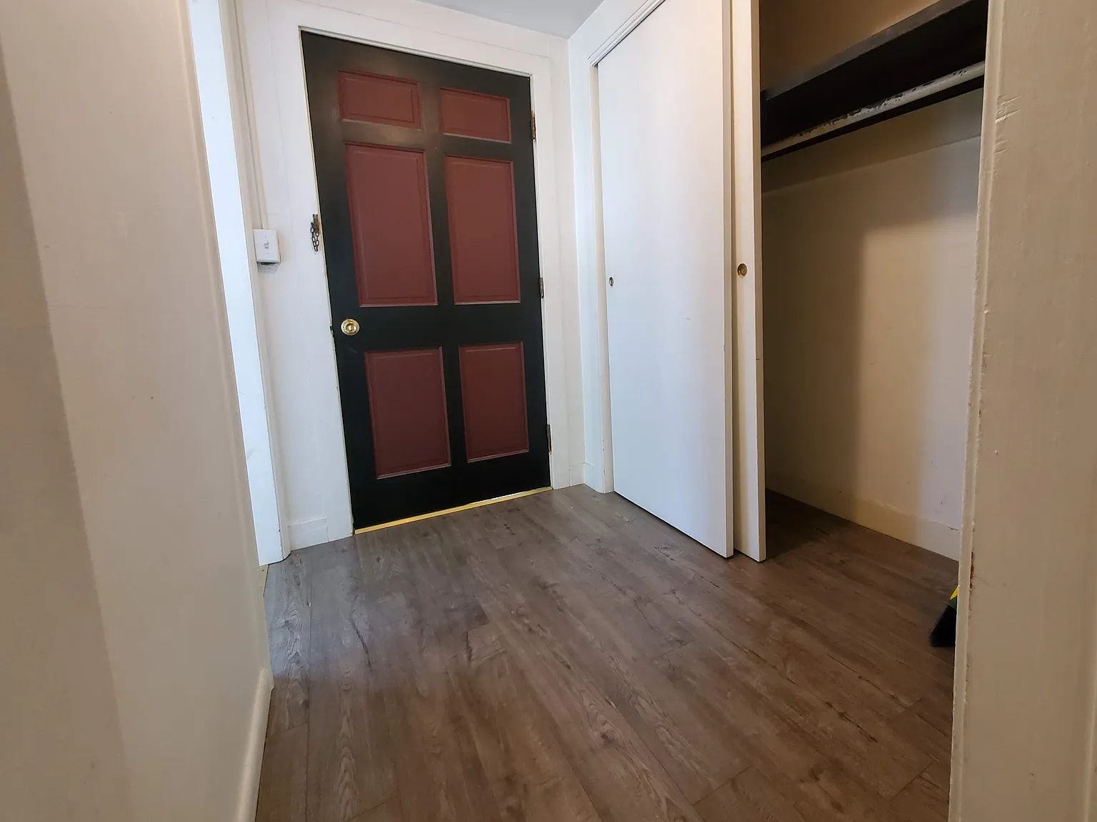 1 bed, 750 sqft, $1,400 — Photo 2
