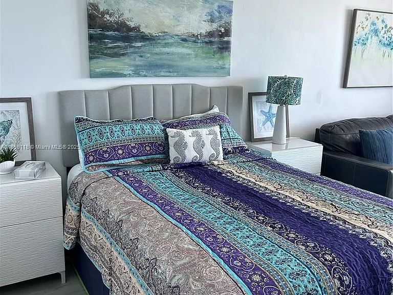 19201 Collins Ave #611 — Photo 8