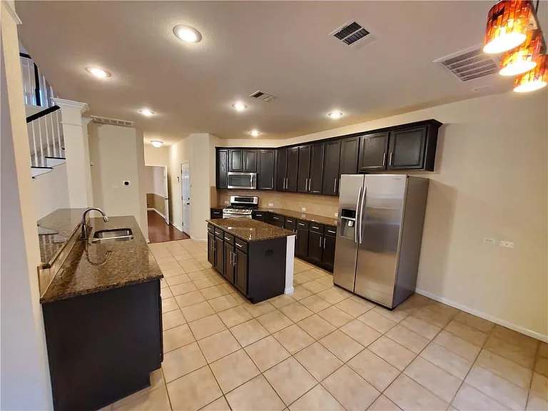 4310 Reynosa Dr — Photo 8