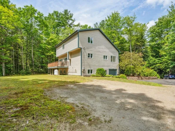 23 Beacon Hill Road, Thornton, NH 03285
