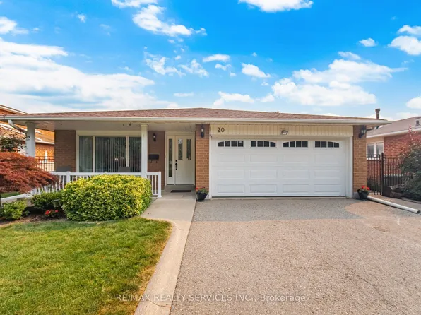 20 Malcolm Cres, Brampton, ON L6S 3C8