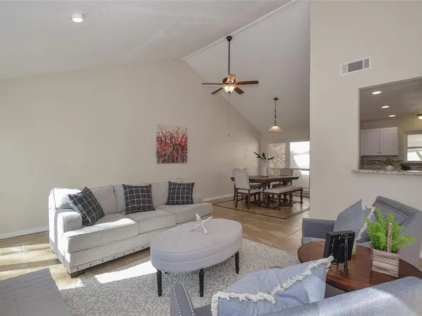 5107 Birchmont Dr, Houston, TX 77091