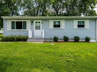 1307 Pinehurst Dr, Bloomington, IL