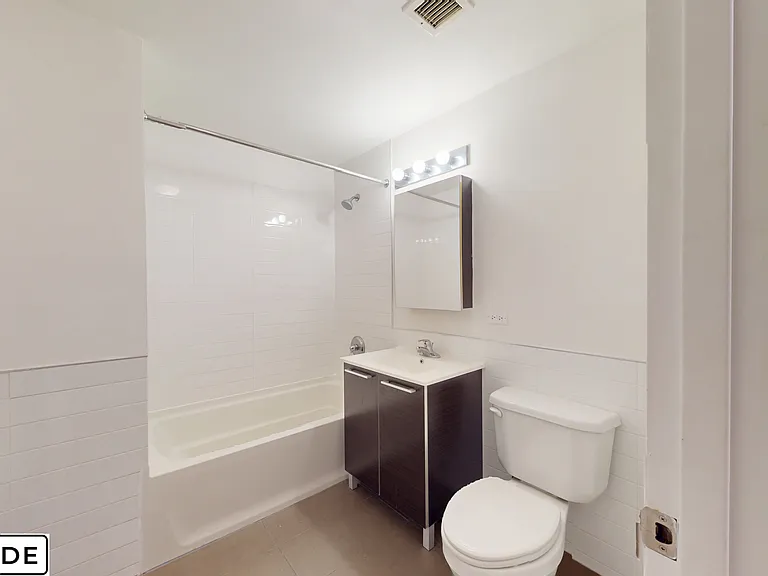 1465 5th Ave #4G — Photo 4