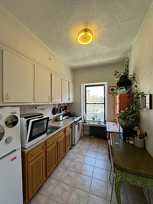 Rented by Pear NYC LLC | media 18